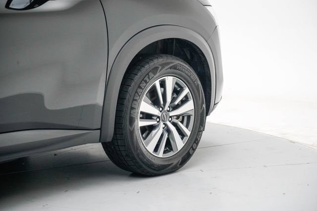 Used 2025 Nissan Pathfinder SL FWD image 8