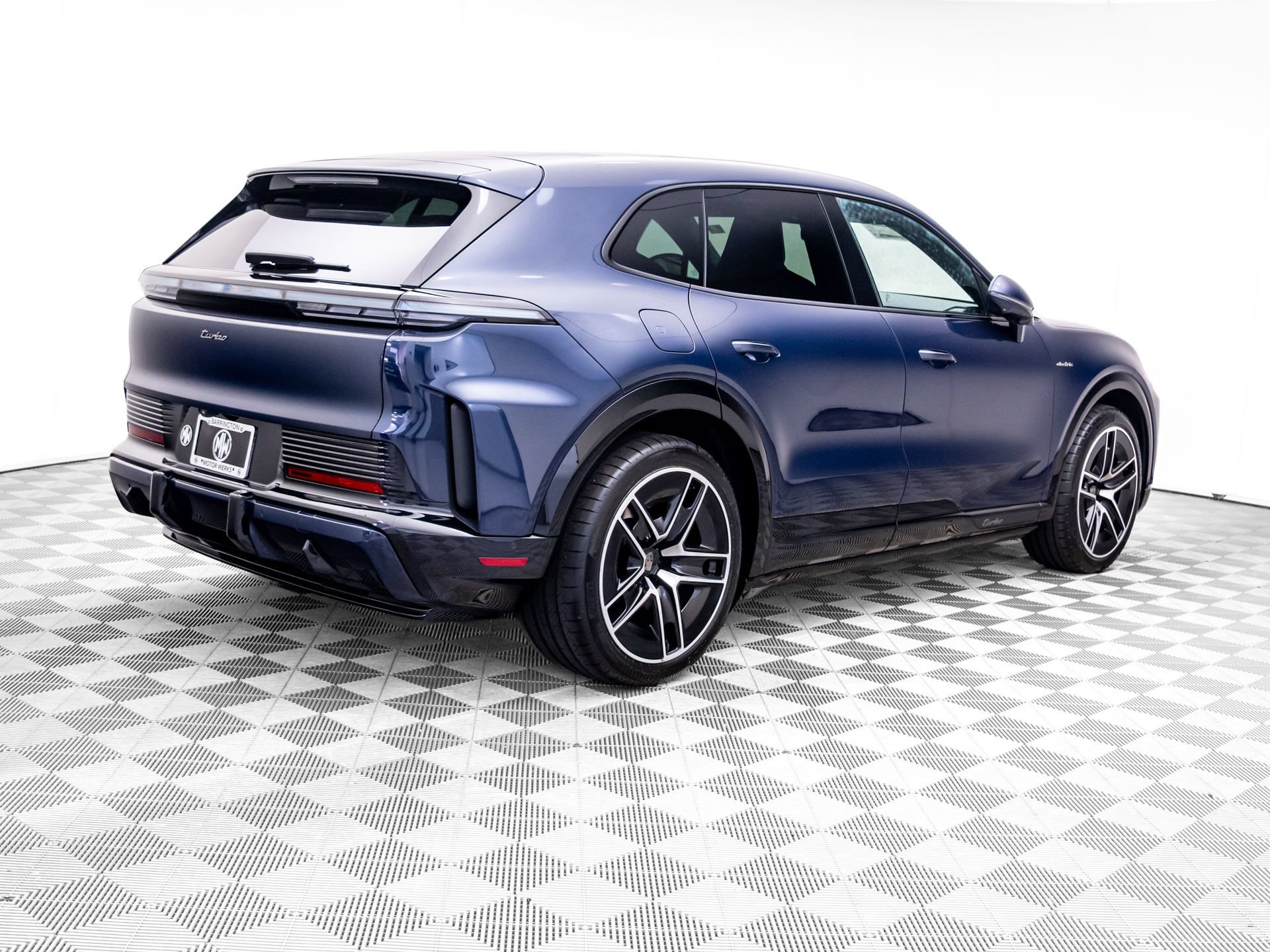 New 2026 Porsche Cayenne Turbo AWD/4WD image 8