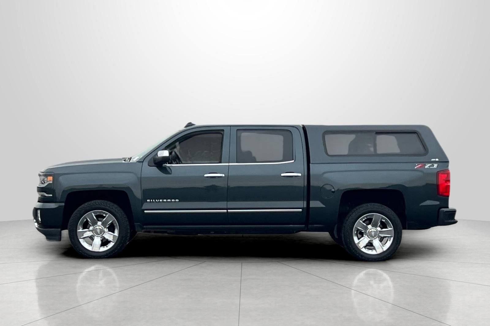 Used 2018 Chevrolet Silverado 1500 LTZ Z71 w/ LTZ Plus Package image 7