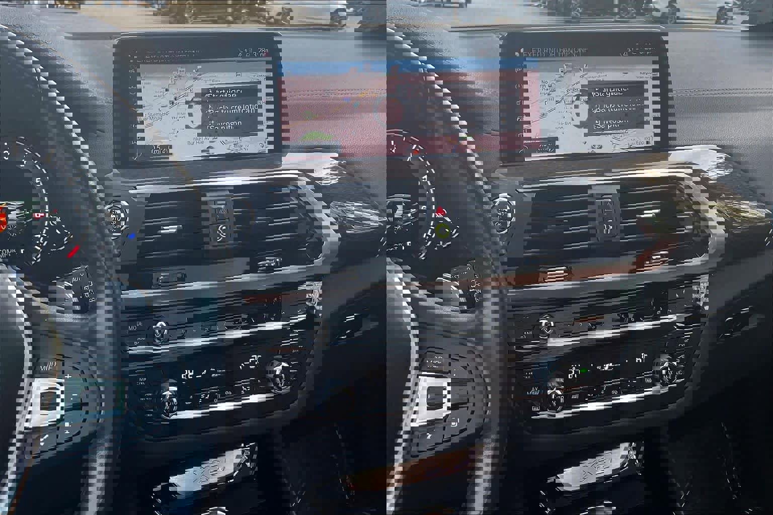 Used 2019 BMW X3 xDrive30i w/ Premium Package image 6