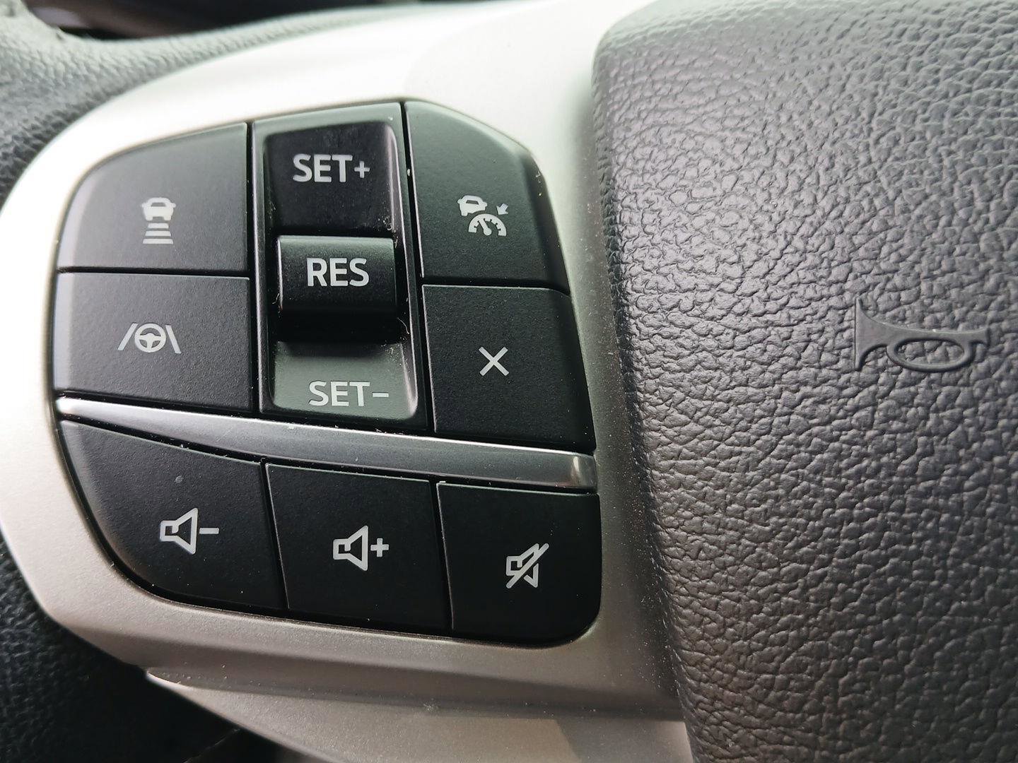 Used 2023 Ford Explorer XLT w/ Equipment Group 202A image 12