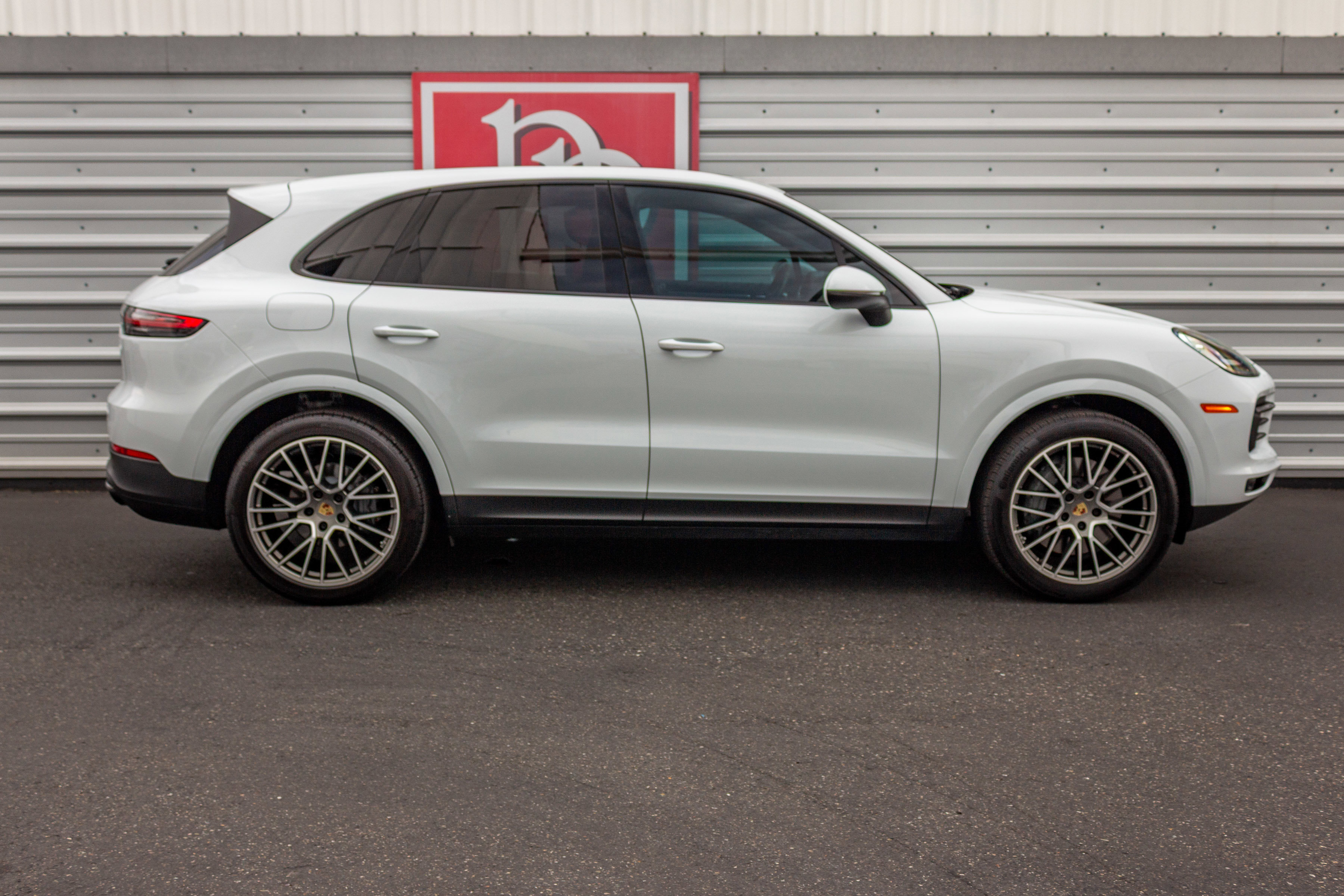 Used 2022 Porsche Cayenne S Platinum image 41