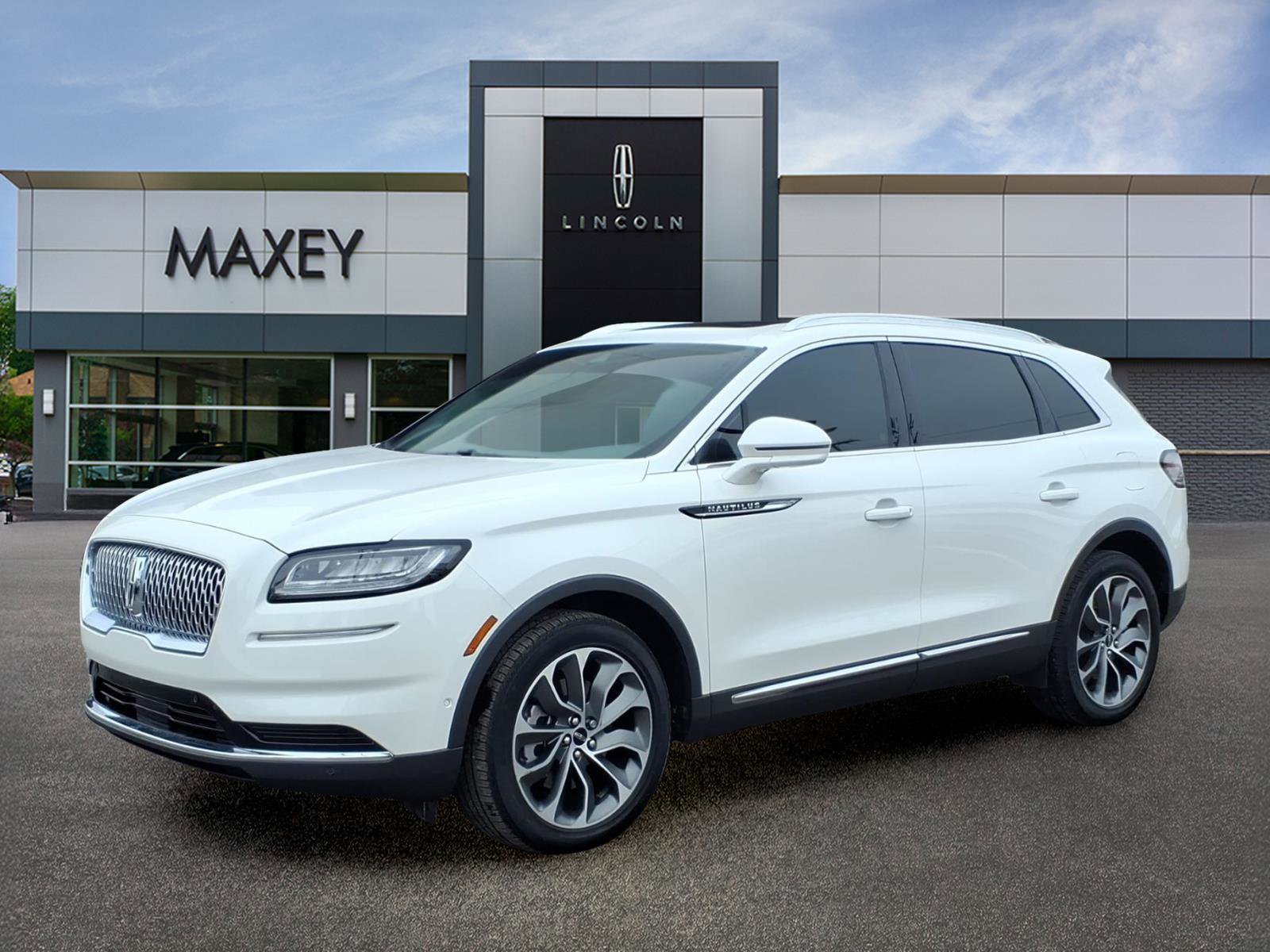 Used 2023 Lincoln Nautilus Reserve w/ Equipment Group 201A