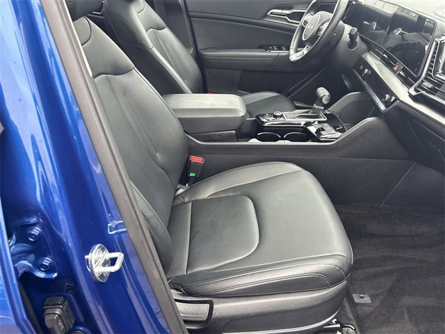 Used 2025 Kia Sportage EX w/ Premium Package image 28