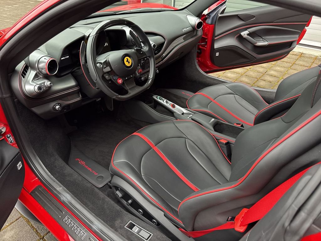 Certified 2022 Ferrari F8 Tributo RWD image 30