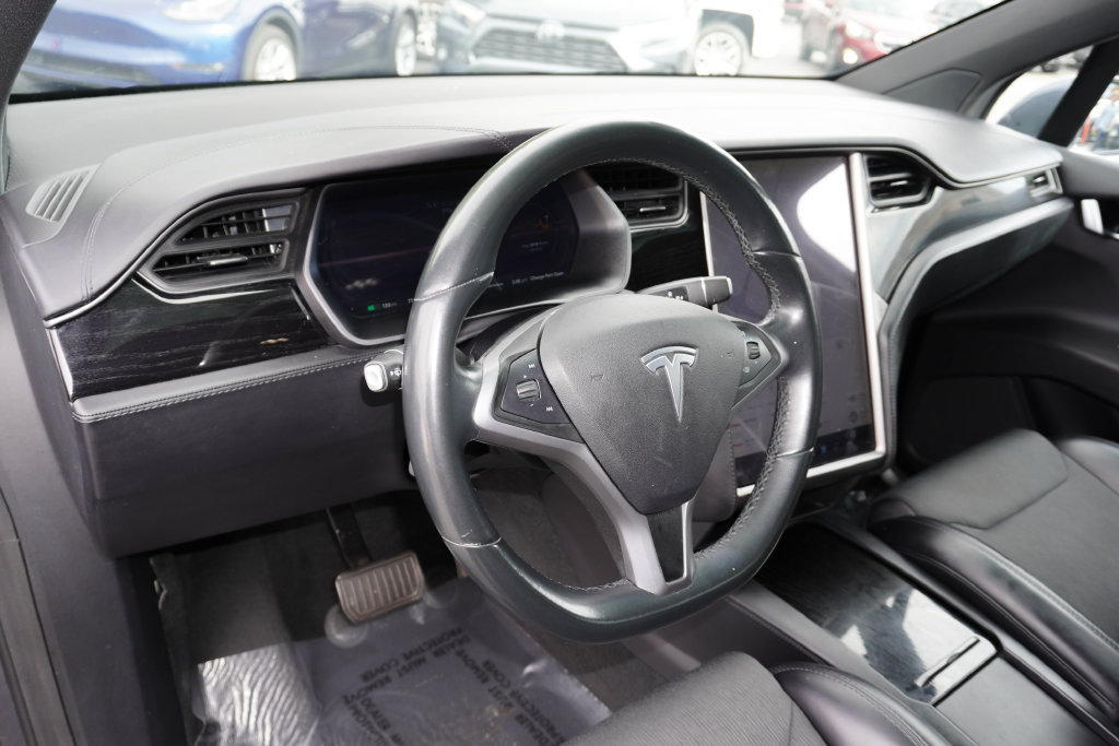 Used 2018 Tesla Model X 75D AWD/4WD image 24