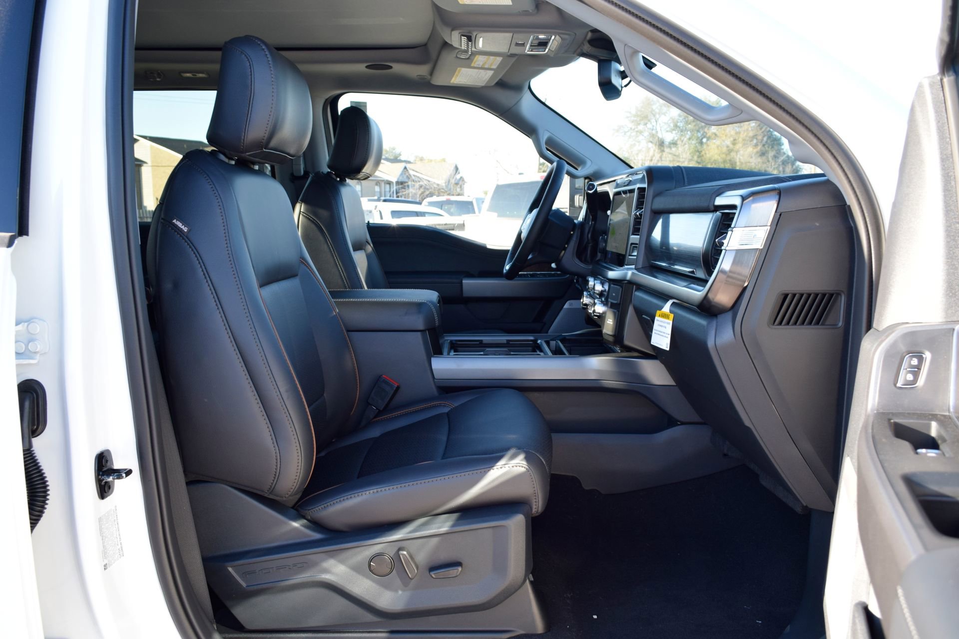 New 2026 Ford F350 Lariat w/ Lariat Ultimate Package image 23