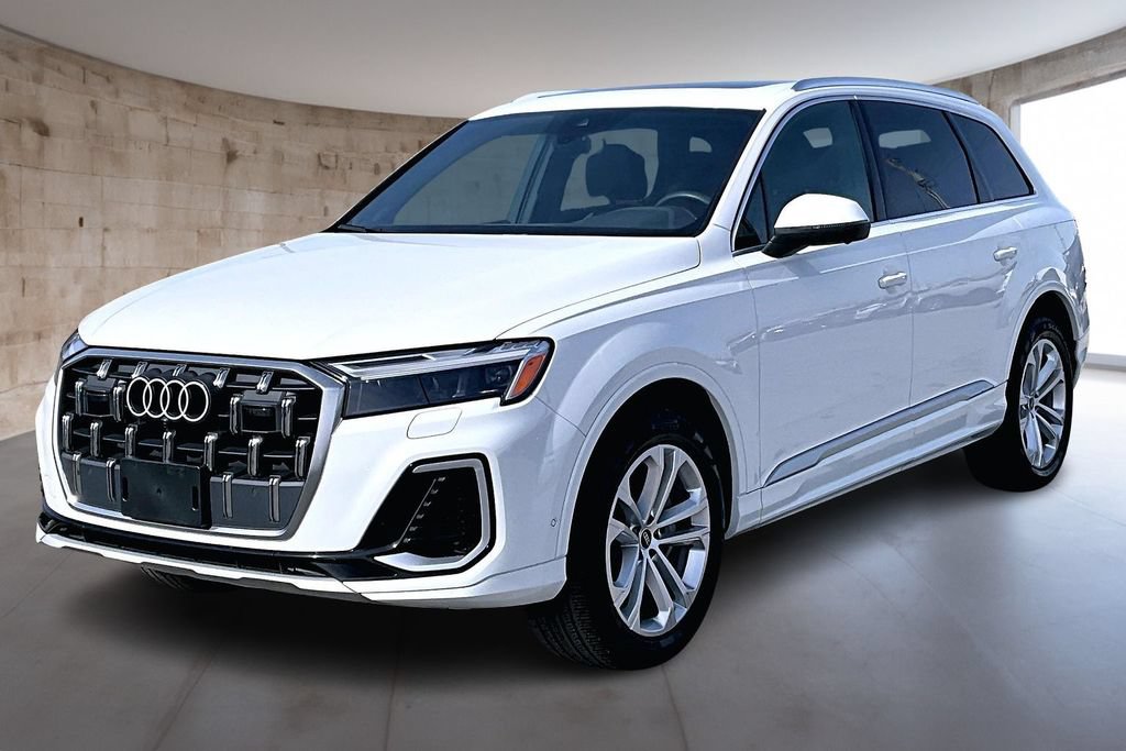 Used 2025 Audi Q7 3.0T Premium Plus AWD/4WD image 13