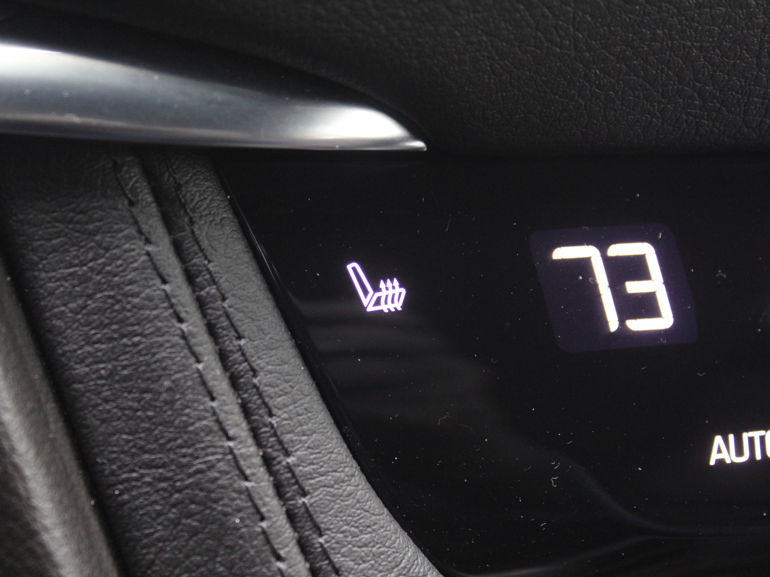 Used 2025 Cadillac XT5 Luxury image 17