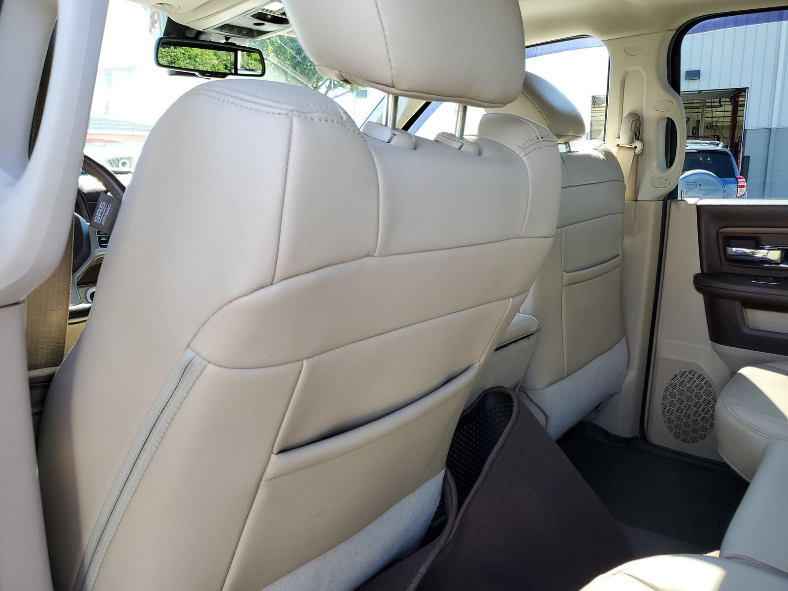 Used 2016 RAM 1500 Laramie w/ Convenience Group AWD/4WD image 13