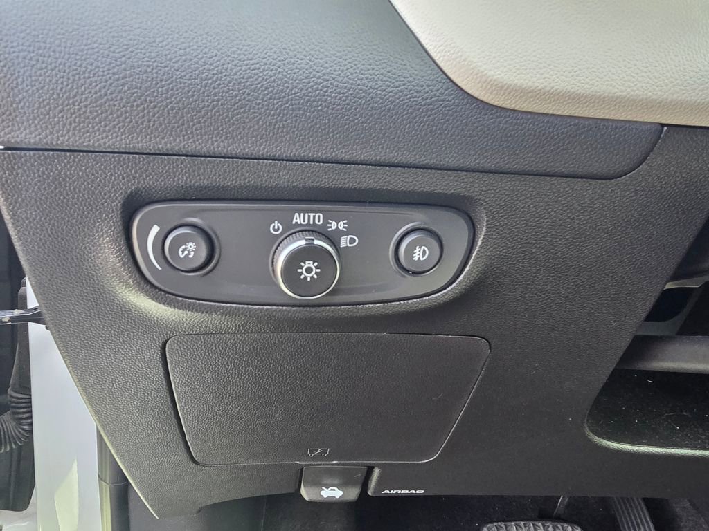 Used 2023 Buick Encore GX Select image 15