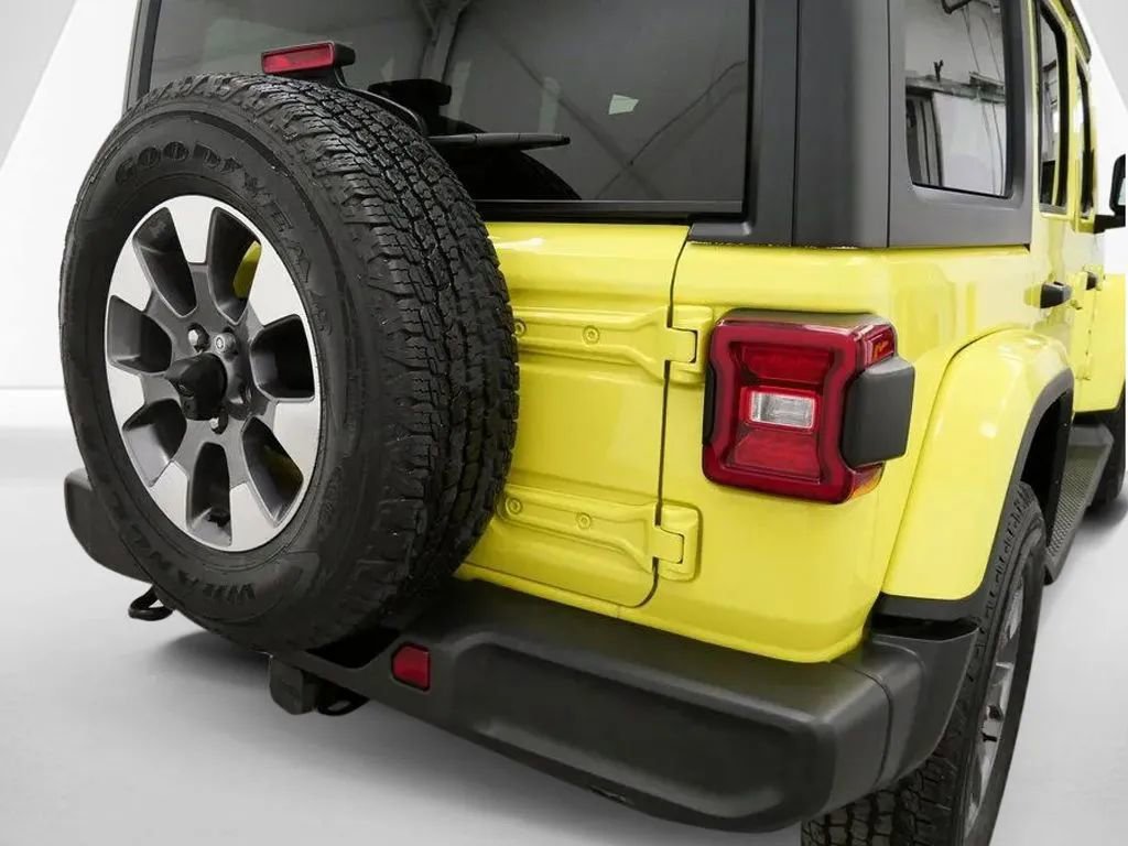 Used 2023 Jeep Wrangler Sahara w/ LED Lighting Group image 9