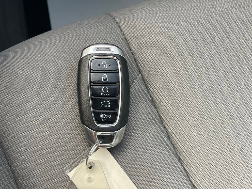 Used 2022 Hyundai Elantra SEL w/ Convenience Package FWD image 26