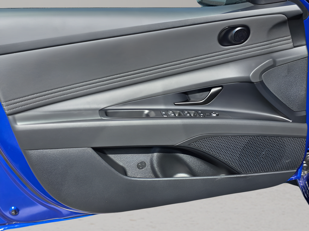 New 2026 Hyundai Elantra SEL FWD image 12