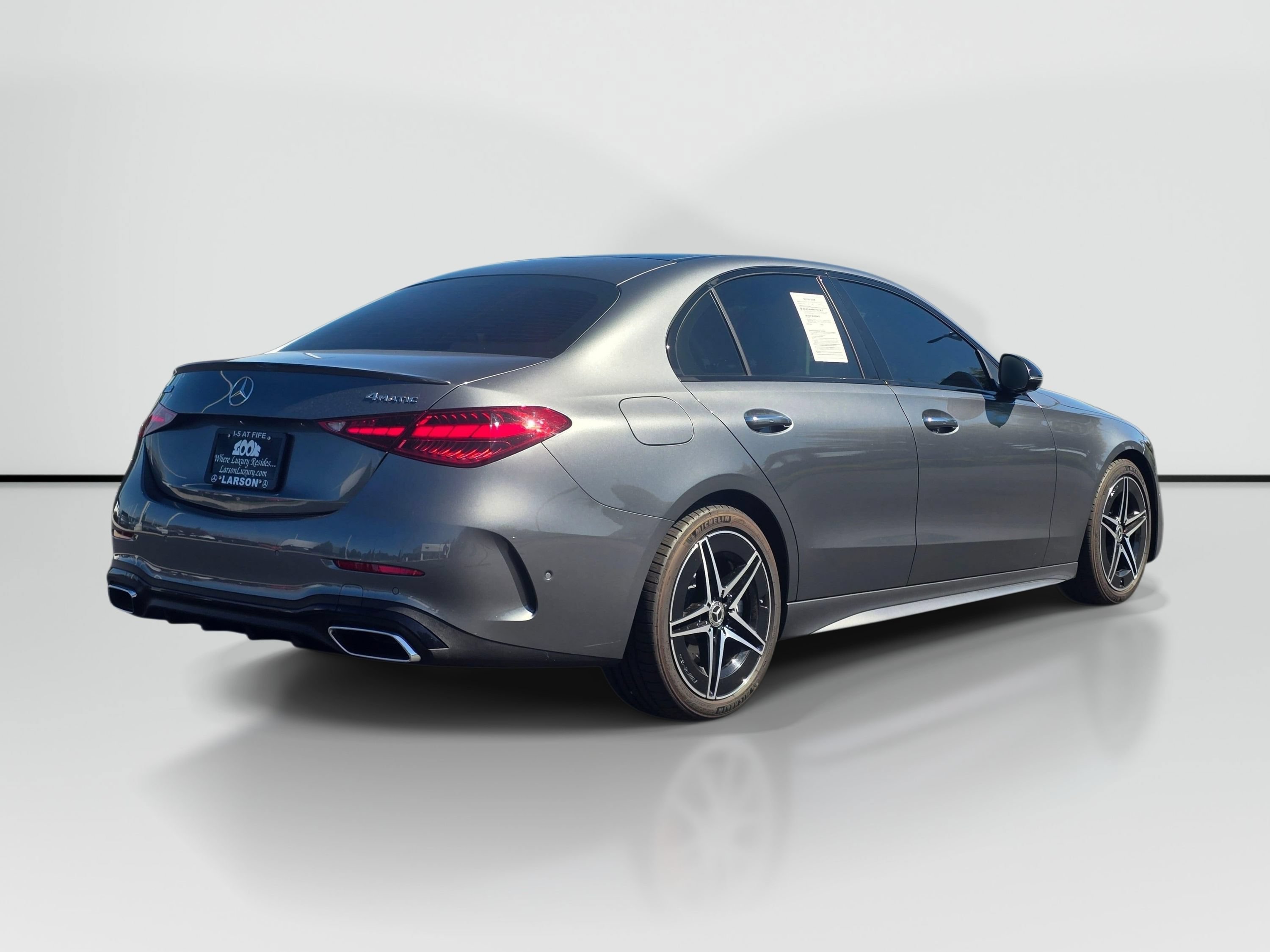 Used 2024 Mercedes-Benz C 300 4MATIC Sedan image 5