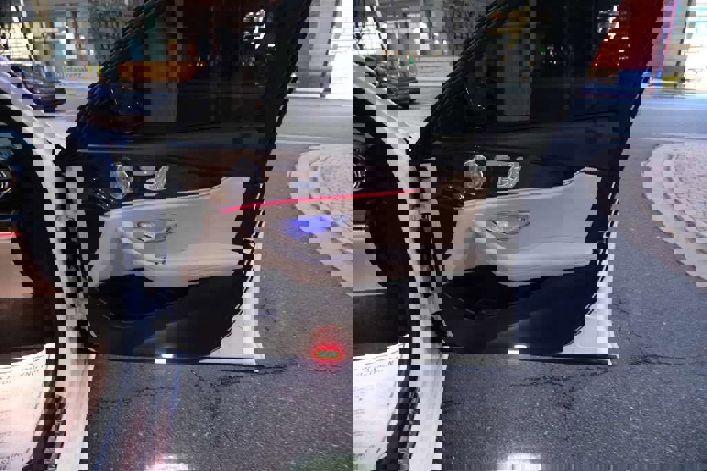 Used 2019 Mercedes-Benz E 300 4MATIC w/ Premium 1 Package image 34