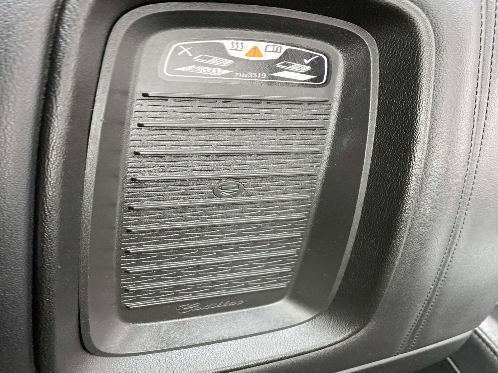 Used 2020 Cadillac Escalade ESV Luxury image 18