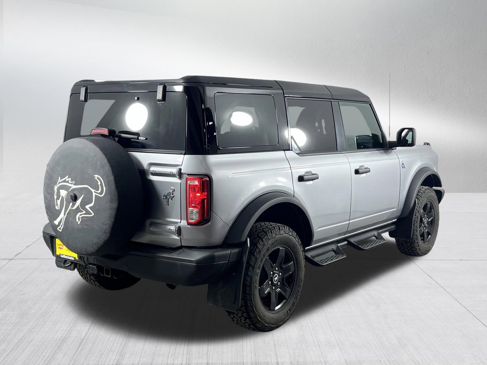 Used 2024 Ford Bronco Black Diamond image 7