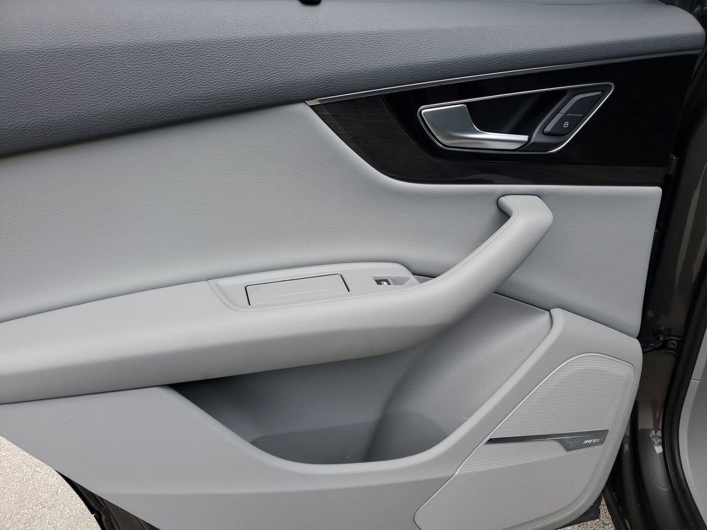 Used 2019 Audi Q7 3.0T Prestige image 10