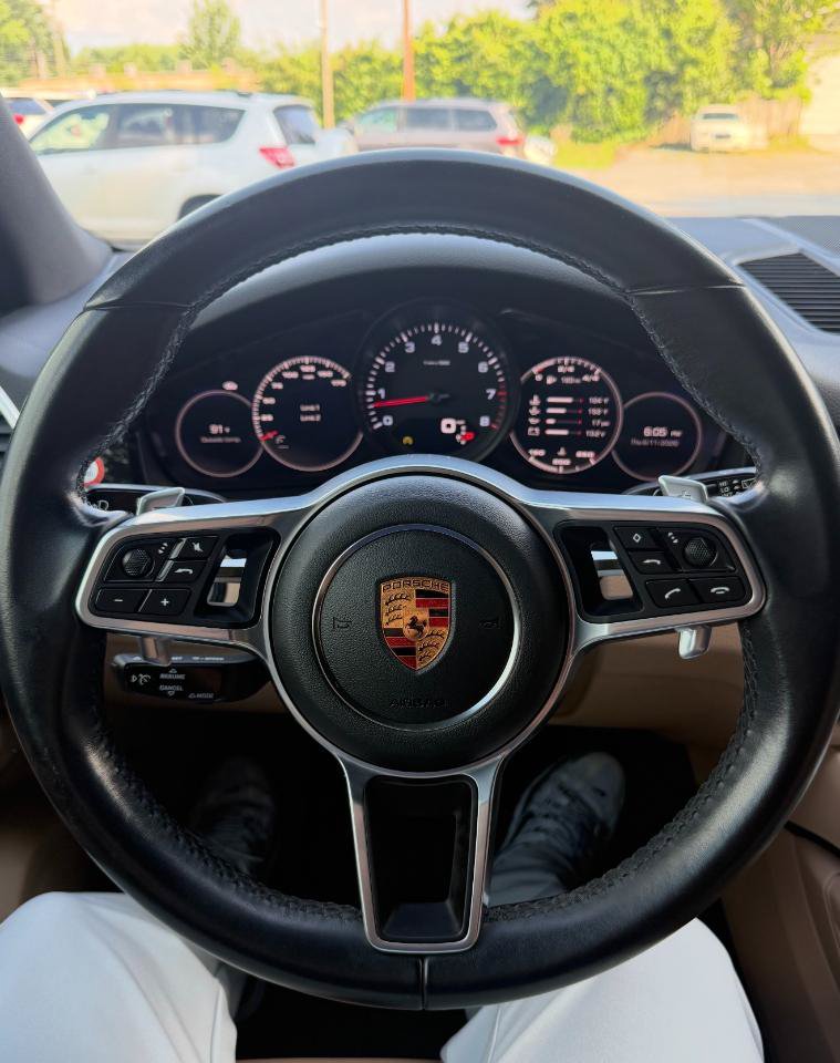 Used 2019 Porsche Cayenne AWD/4WD image 15