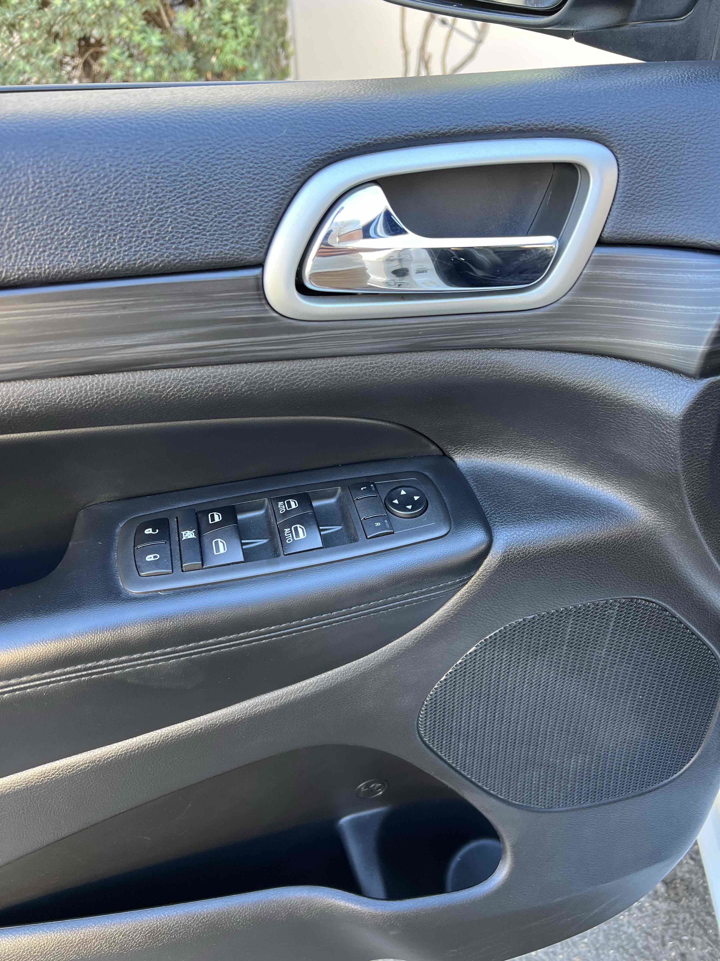 Used 2021 Jeep Grand Cherokee Laredo X image 84