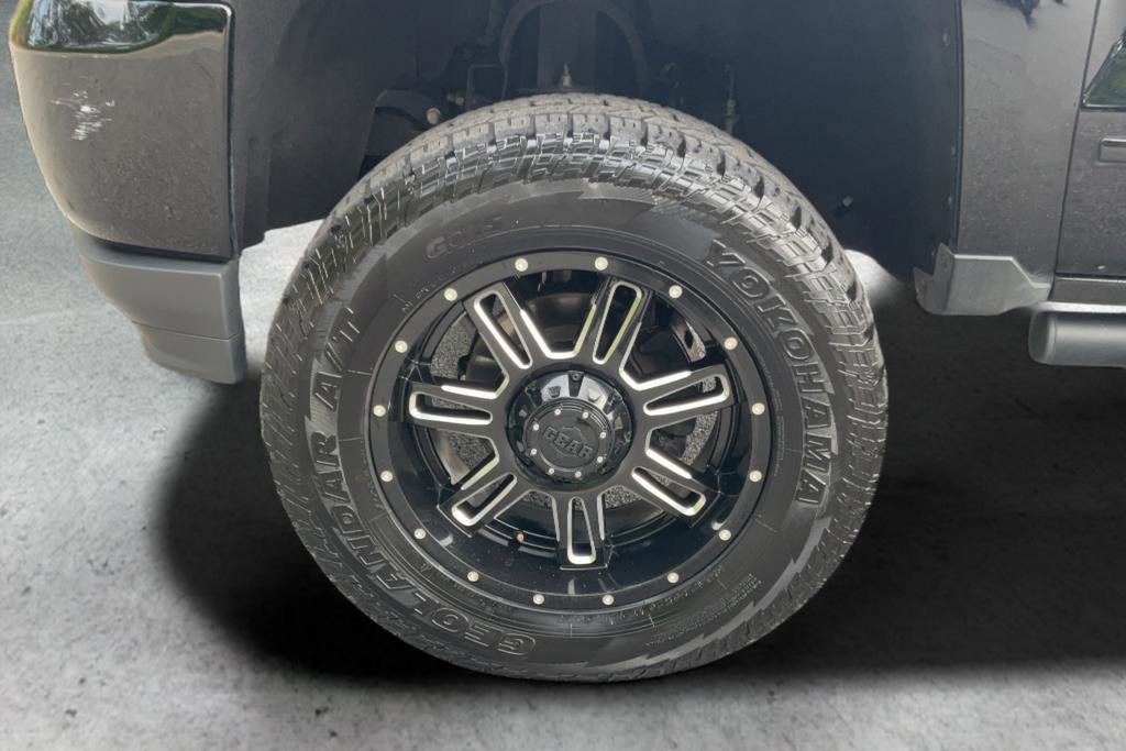 Used 2018 Chevrolet Silverado 1500 LT w/ All Star Edition AWD/4WD image 24