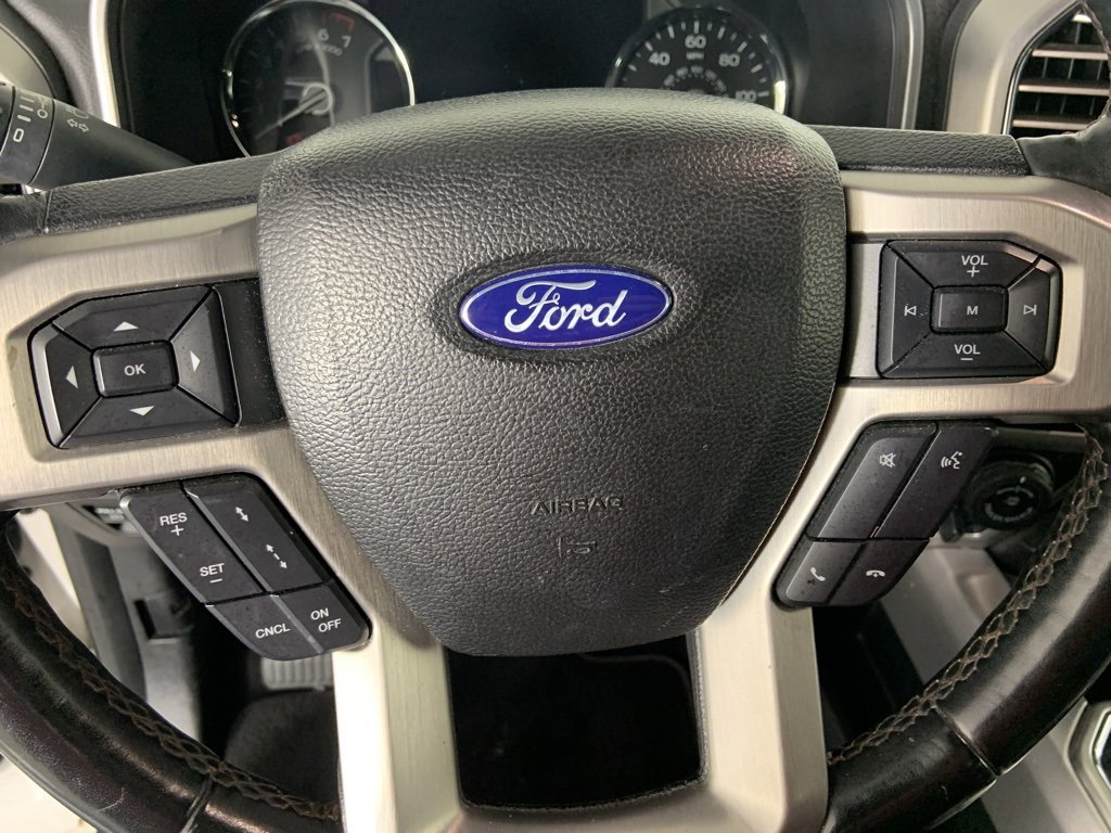 Used 2018 Ford F150 Platinum w/ Equipment Group 701A Luxury image 31