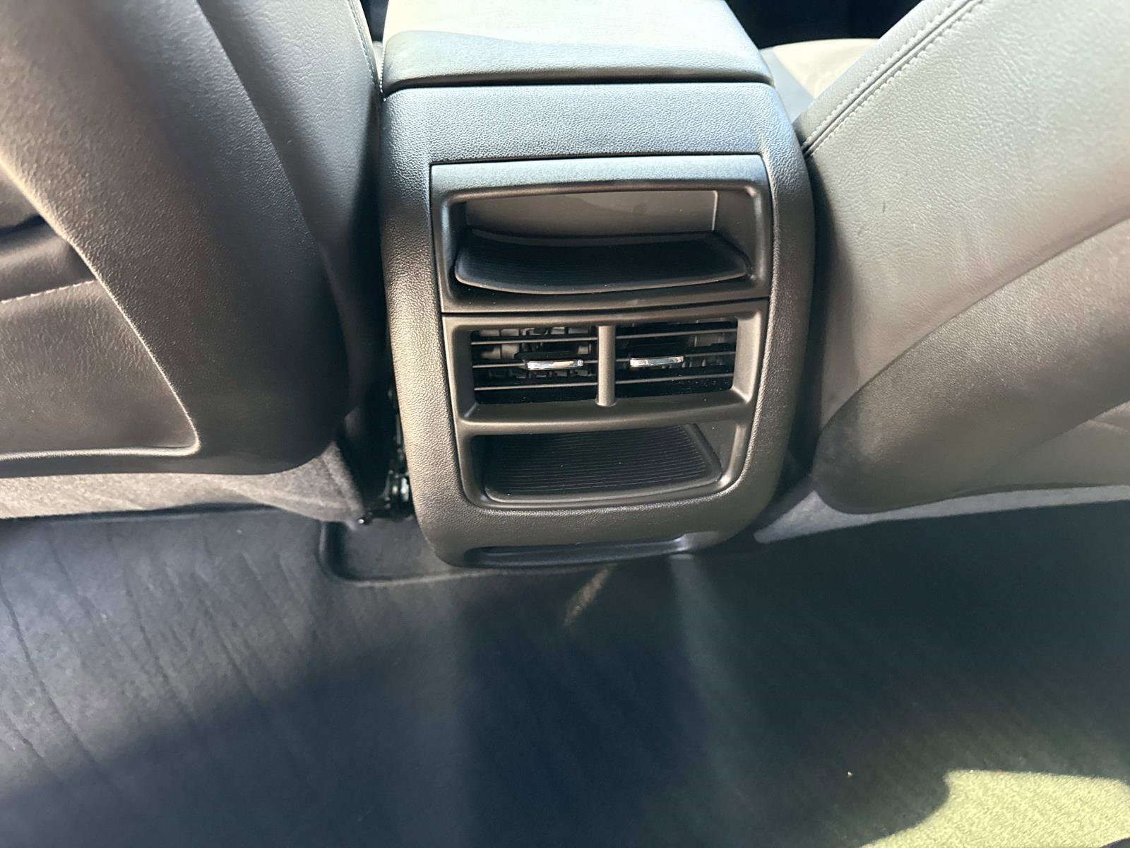 Used 2023 Cadillac XT5 Luxury image 17