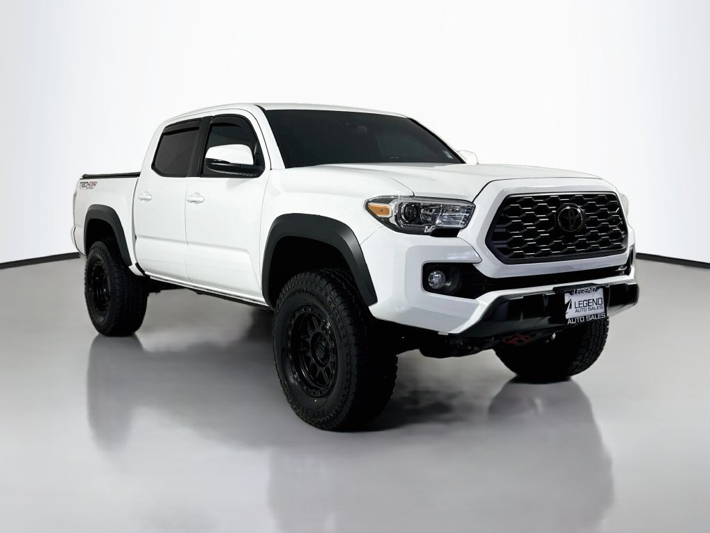 Used 2020 Toyota Tacoma TRD Off-Road w/ Technology Package AWD/4WD image 4
