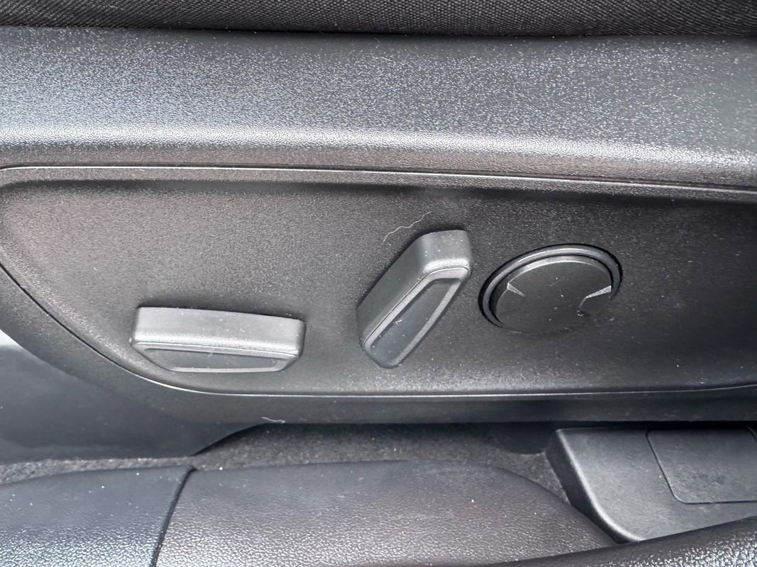 Used 2023 Ford Escape Active image 14
