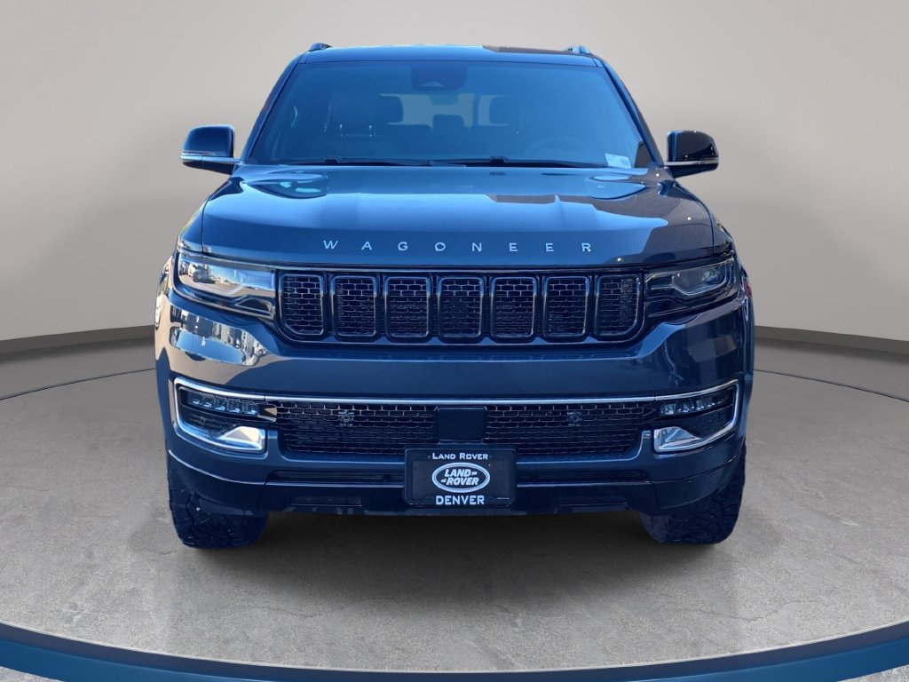 Used 2023 Jeep Wagoneer 4WD image 3