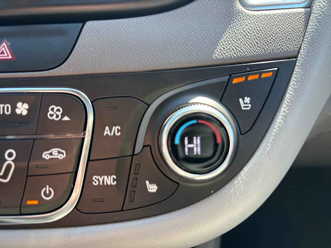 Used 2017 Chevrolet Malibu Premier w/ Premier Sun and Wheel Package image 19