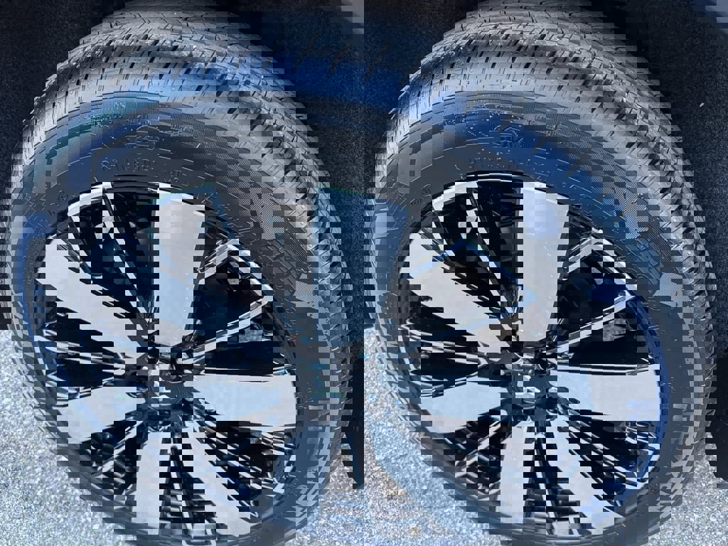 New 2025 Mitsubishi Outlander SE image 12