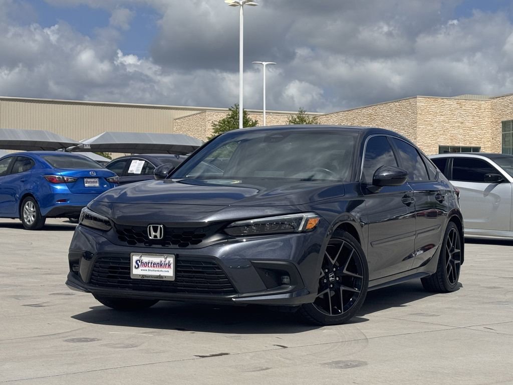 Used 2022 Honda Civic Sport Touring image 2