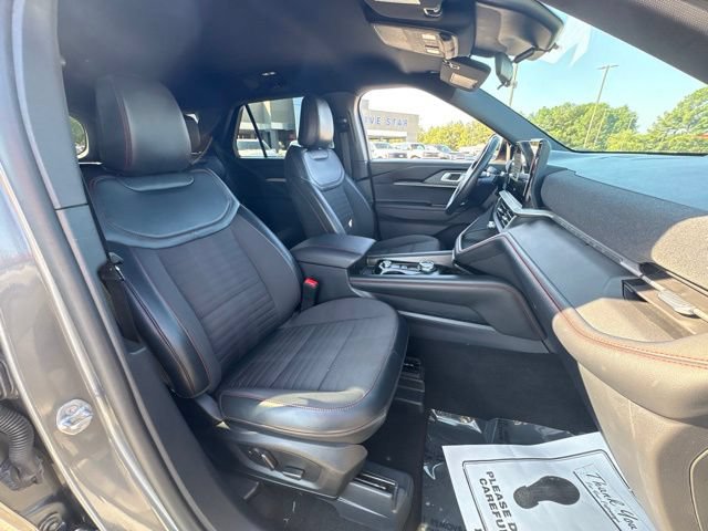 Certified 2025 Ford Explorer ST-Line AWD/4WD image 21