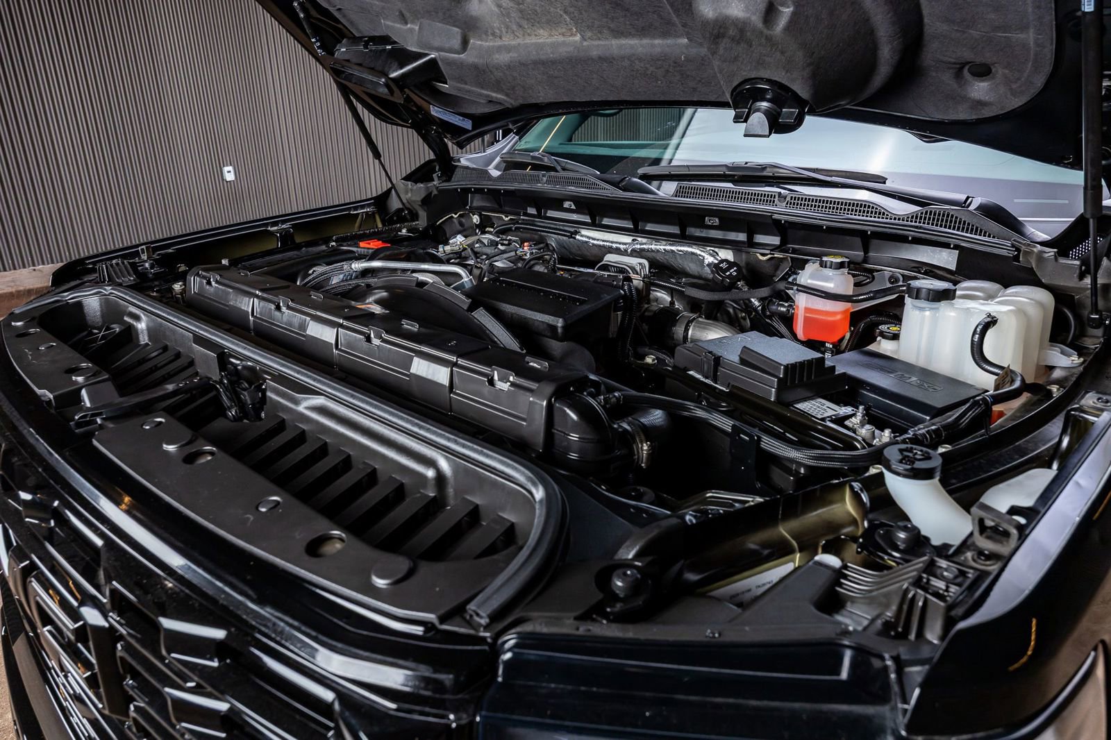 Used 2025 GMC Sierra 2500 Denali image 38