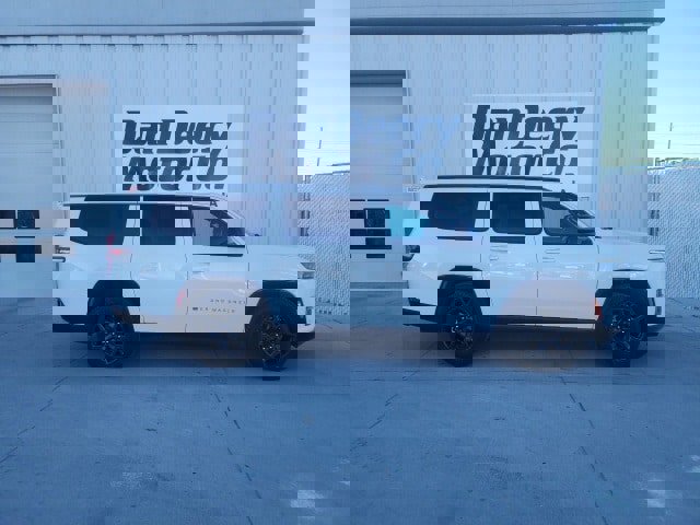 New 2026 Jeep Grand Wagoneer L Limited image 13