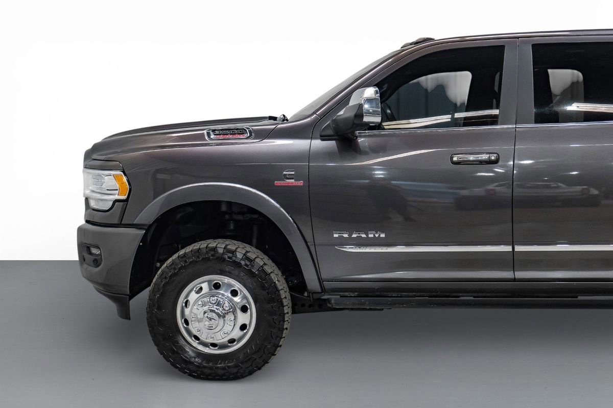Used 2020 RAM 3500 Limited image 11