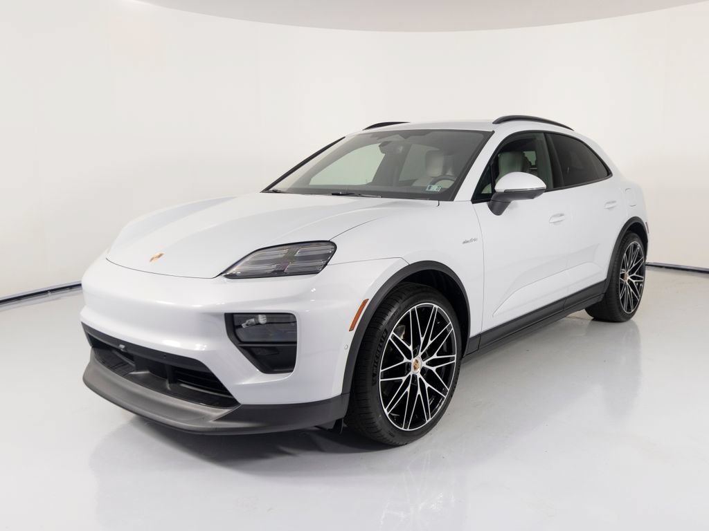 New 2026 Porsche Macan 4 Electric AWD/4WD image 7