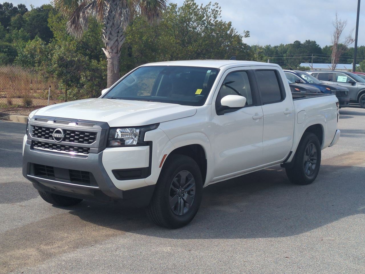Certified 2025 Nissan Frontier SV RWD image 8