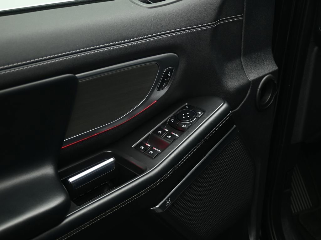 Certified 2025 Ford Expedition Max Platinum image 10