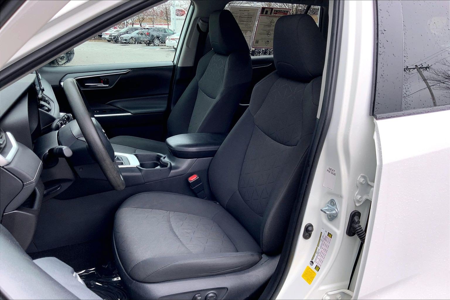 Used 2021 Toyota RAV4 XLE FWD image 29