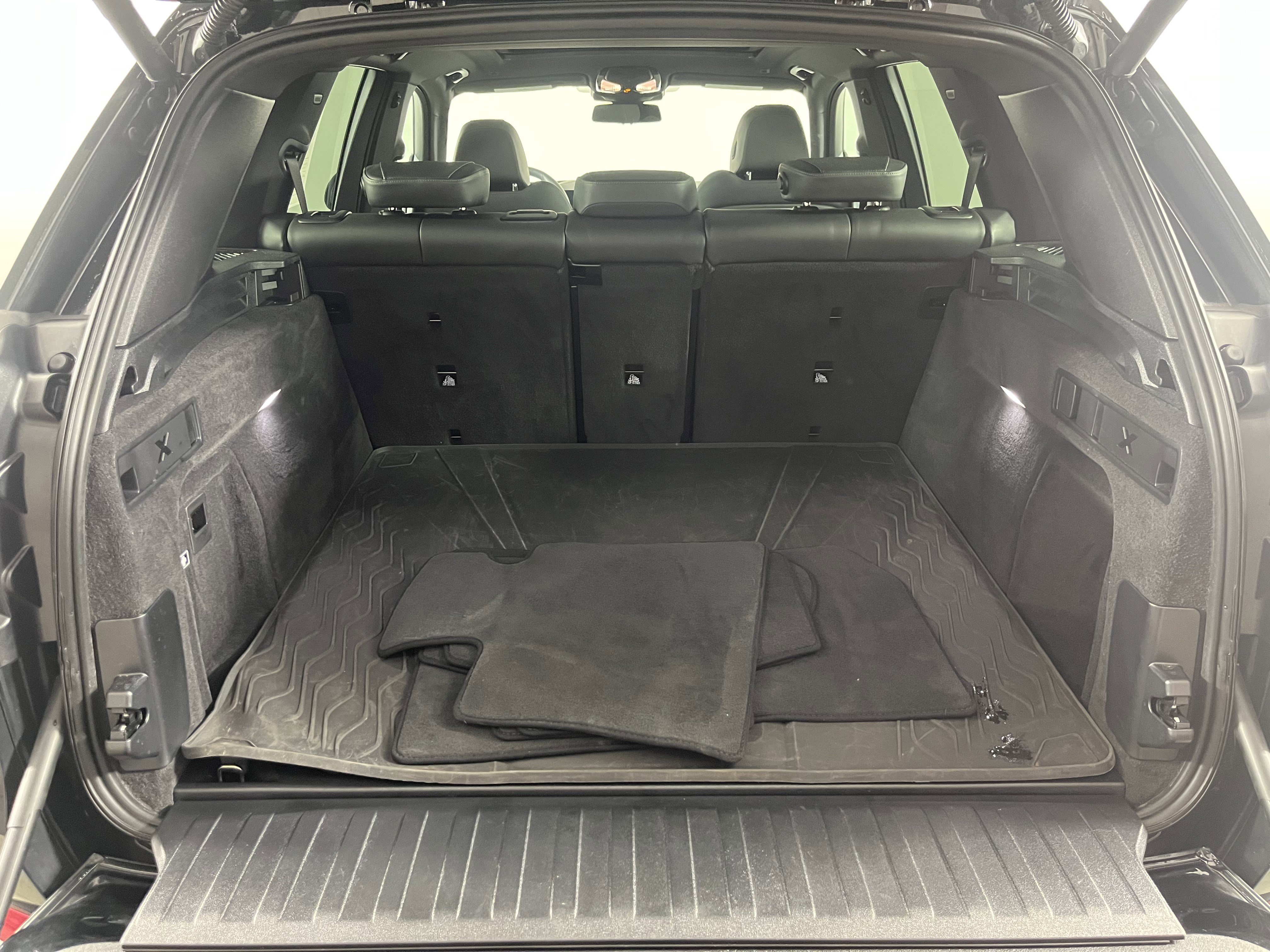 Certified 2025 BMW X5 xDrive40i w/ Premium Package image 28