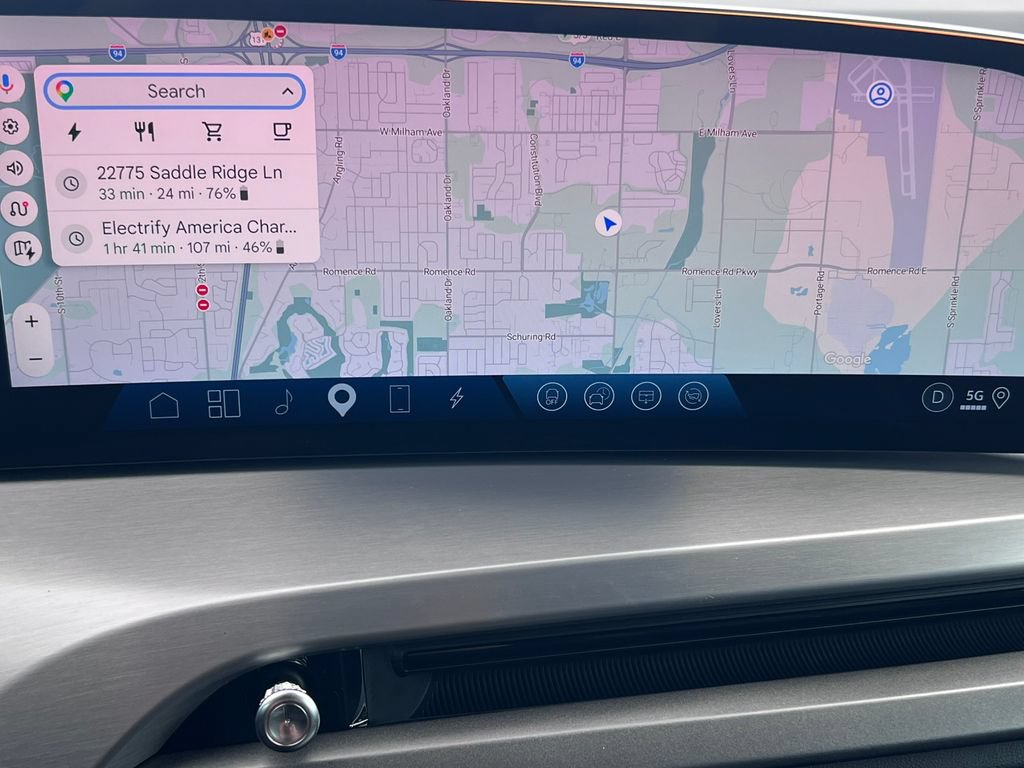 New 2026 Cadillac Vistiq Luxury AWD/4WD image 22