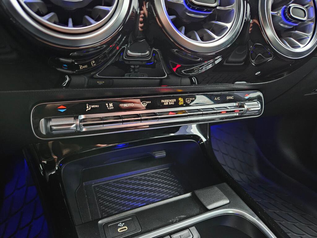 Used 2024 Mercedes-Benz CLA 250 4MATIC image 32