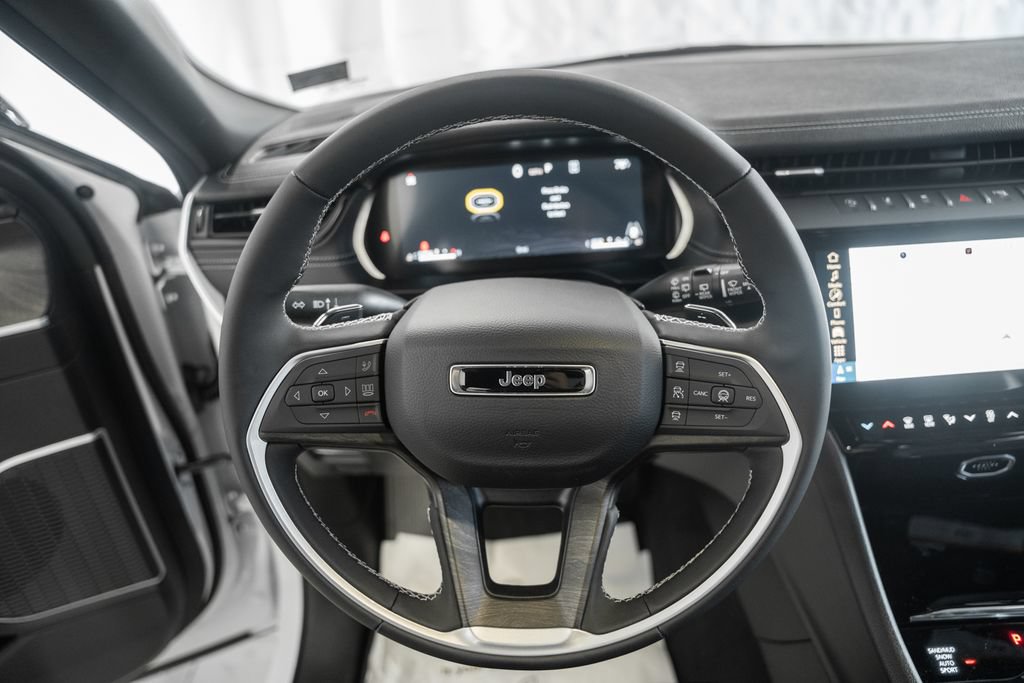 New 2026 Jeep Grand Cherokee L Limited AWD/4WD image 29