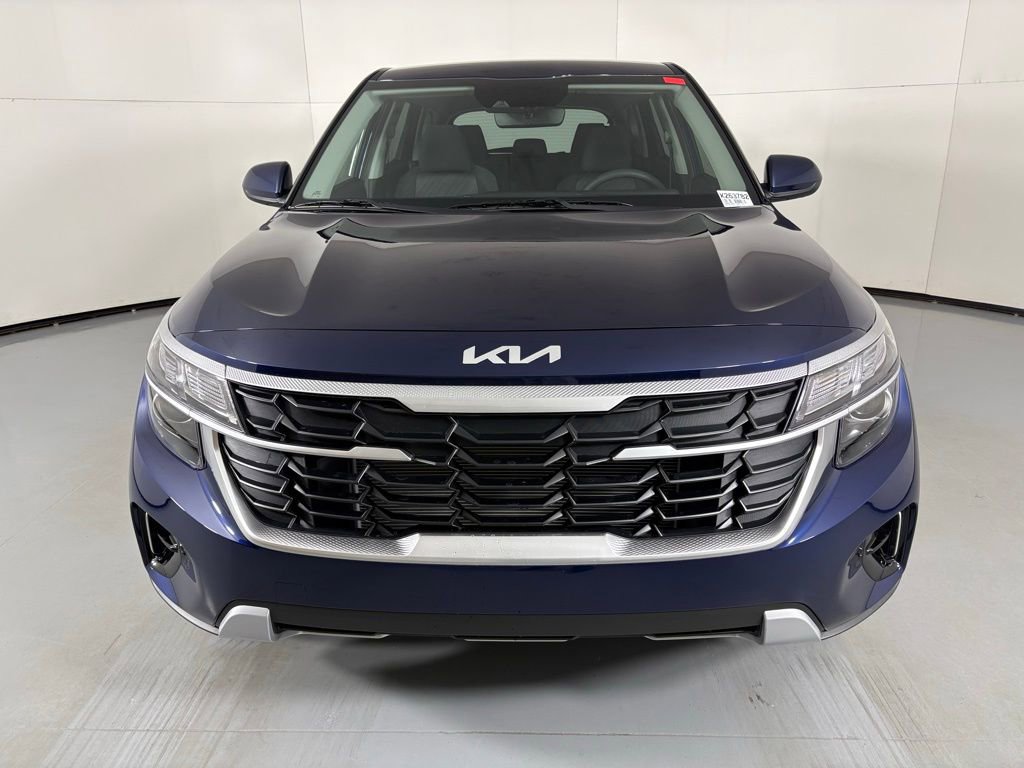 New 2026 Kia Seltos LX image 3