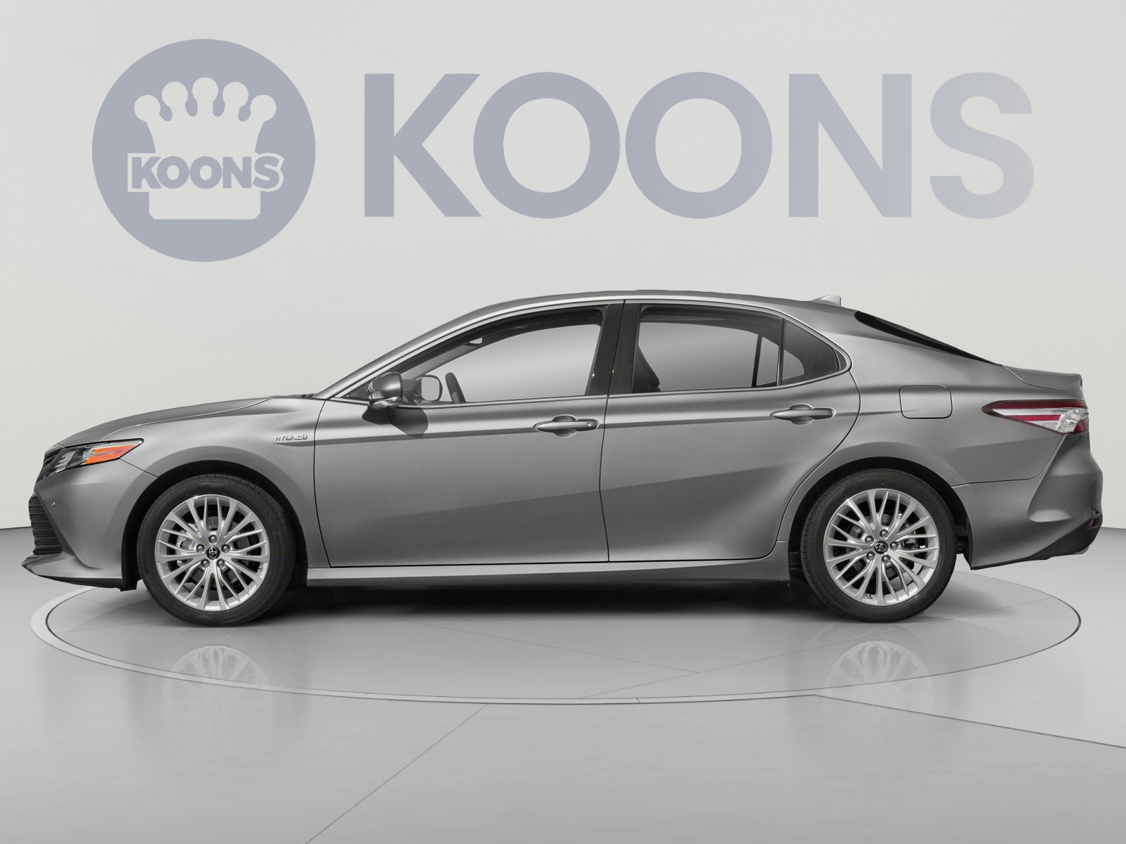 Used 2020 Toyota Camry XLE w/ Sunroof Package FWD image 4