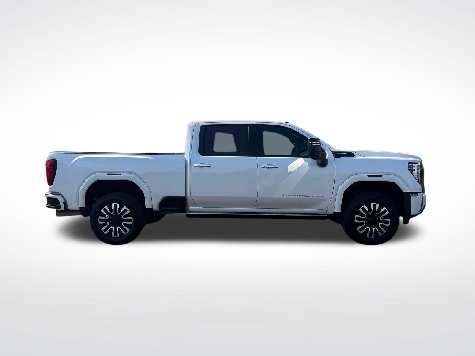 Used 2024 GMC Sierra 3500 Denali Ultimate AWD/4WD image 2