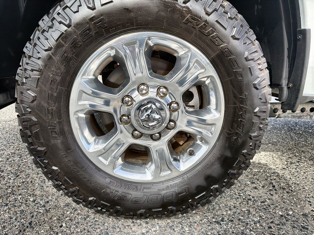 Used 2023 RAM 2500 Big Horn w/ Cold Weather Group image 18